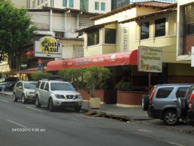 Costa Azul Cafe in Panama City Banking District – Best Places In The World To Retire – International Living